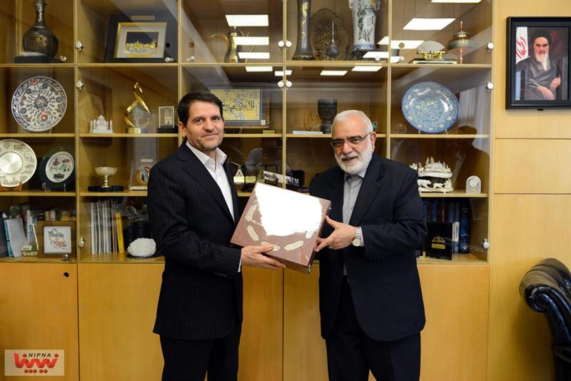 رئیس کمیته امداد امام خمینی (ره) از صنعت پتروشیمی تقدیر کرد