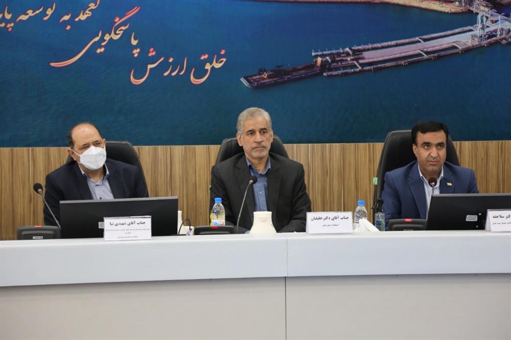هم سویی توسعه صنعت پتروشیمی با محیط زیست